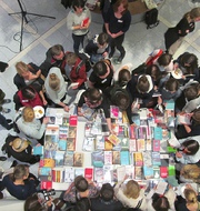 Nachwuchstreffen 2014 - Büchertisch - Leopold-Ullstein-Schule